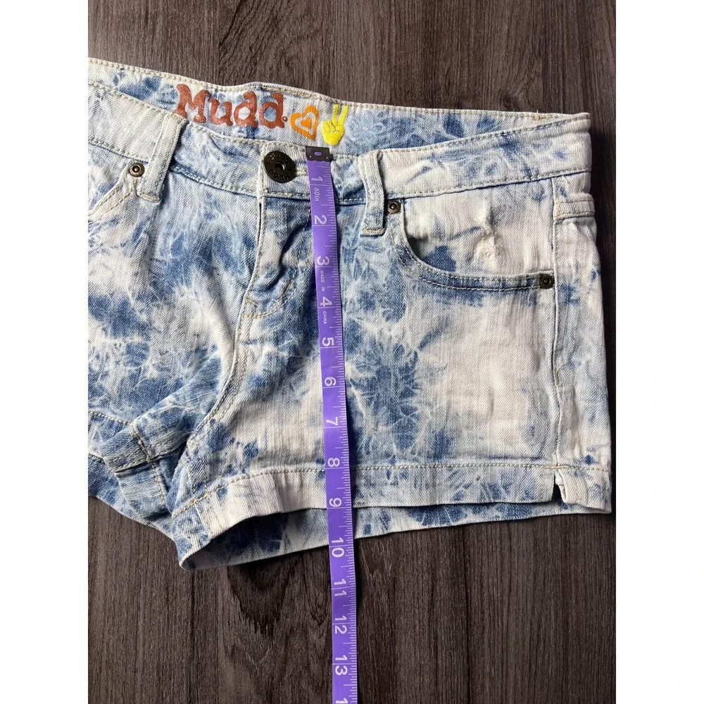 Vintage Y2K Mudd Acid Wash Denim Shorts Low Rise Size 9 Distressed - Picture 6 of 7